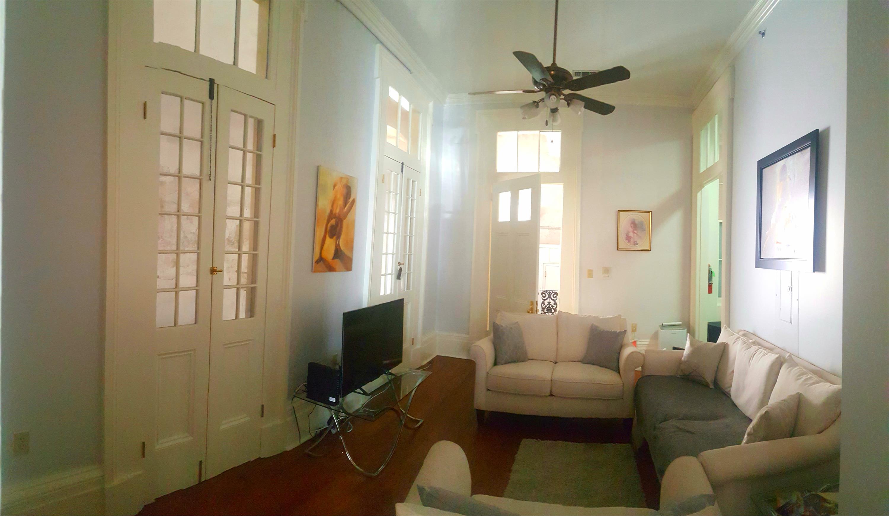 722 St. Louis St. - 100